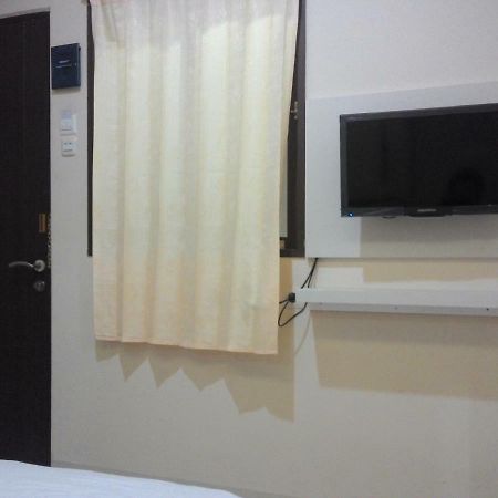 Kantos Guest House Jakarta Exterior foto